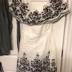 Embroider hem bodycon dress